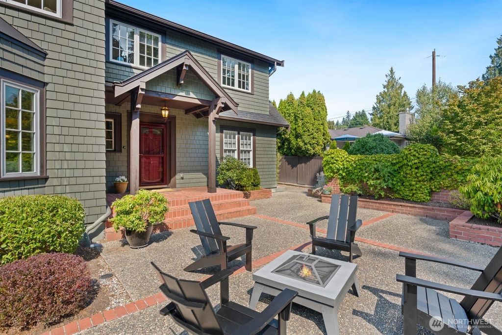 Photo of 4508 W Ruffner Street, Seattle, WA 98199 (MLS # 2428579)