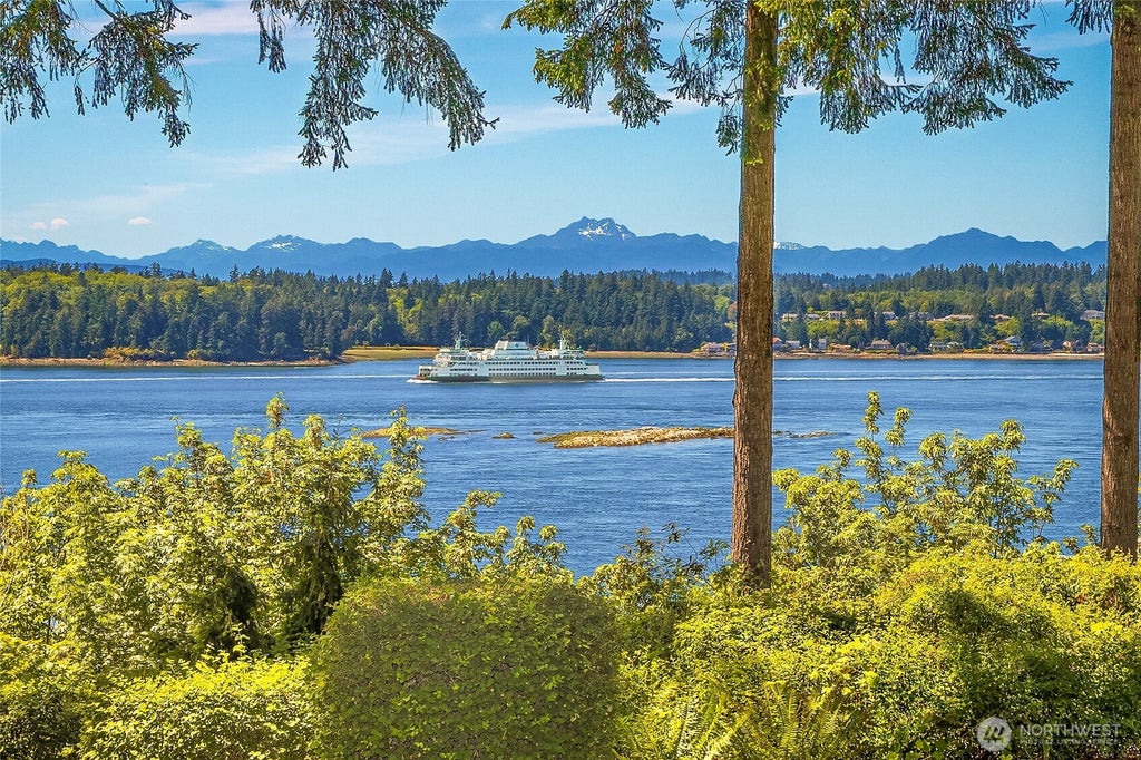 Photo of 1427 Fort Ward Hill Road RD NE, Bainbridge Island, WA 98110 (MLS # 2544807)