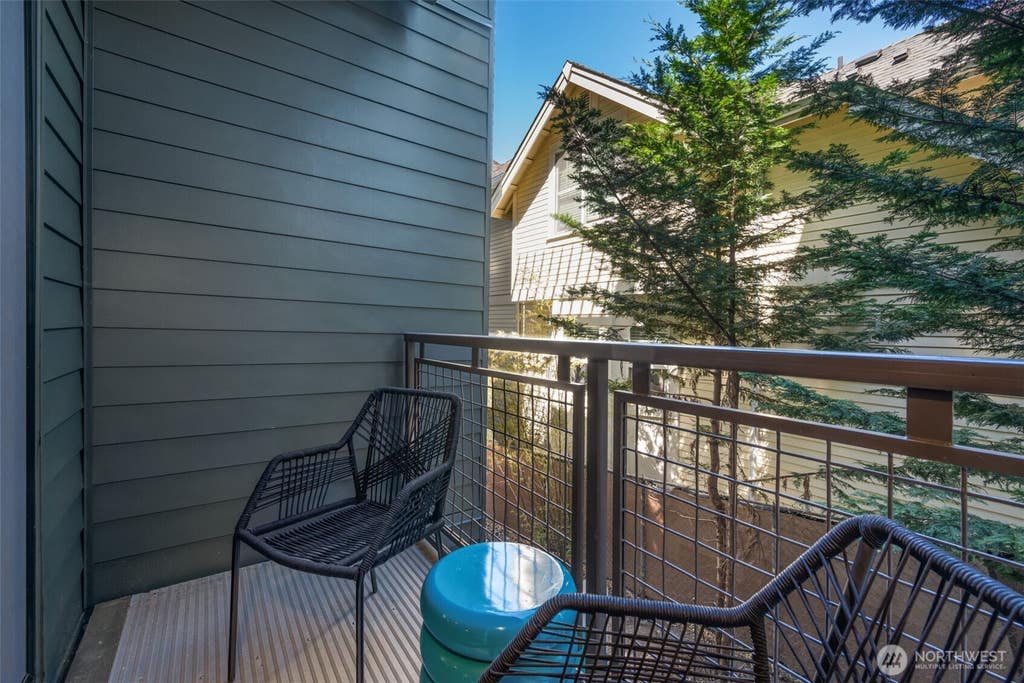 Photo of 1410 E Pine Street #W205, Seattle, WA 98122 (MLS # 2563984)
