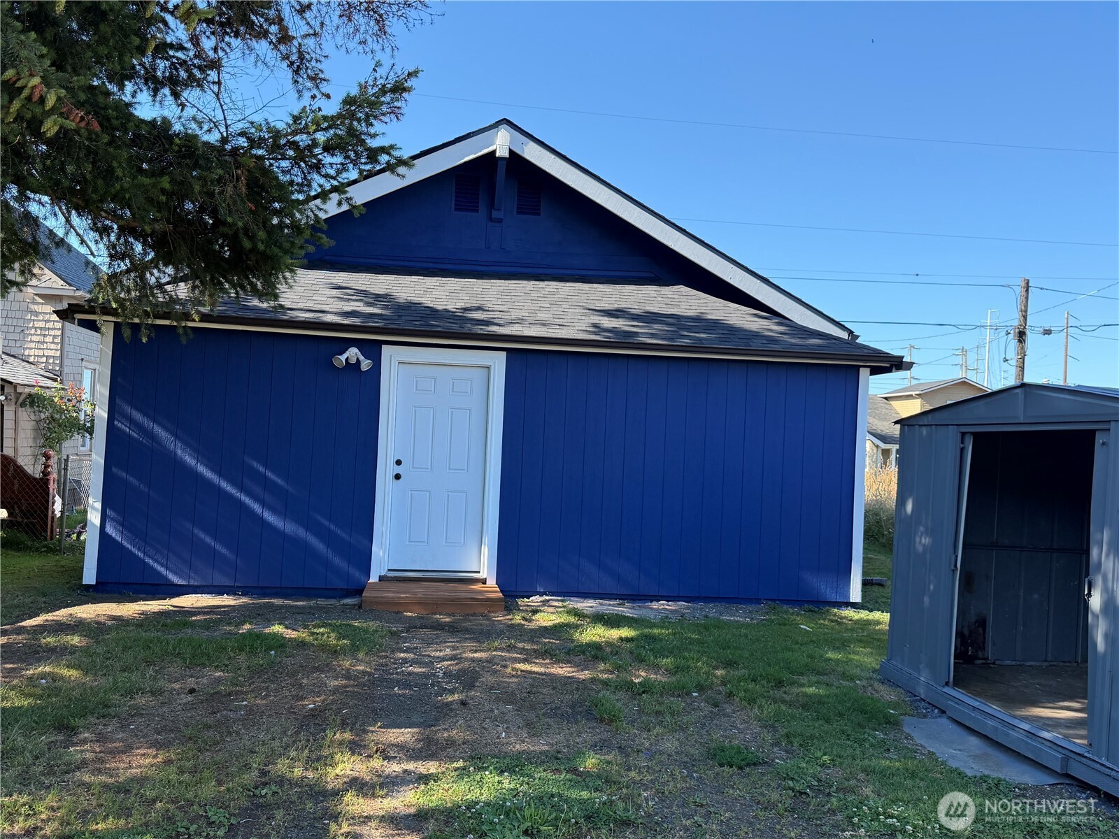816 Perry Avenue