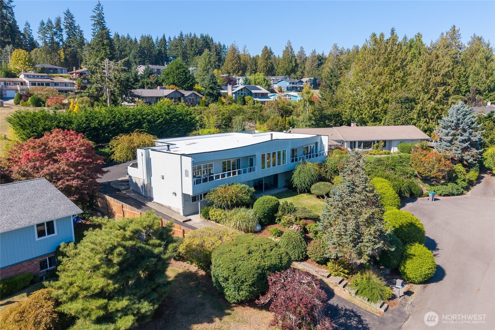 8152 SE Haida Dr