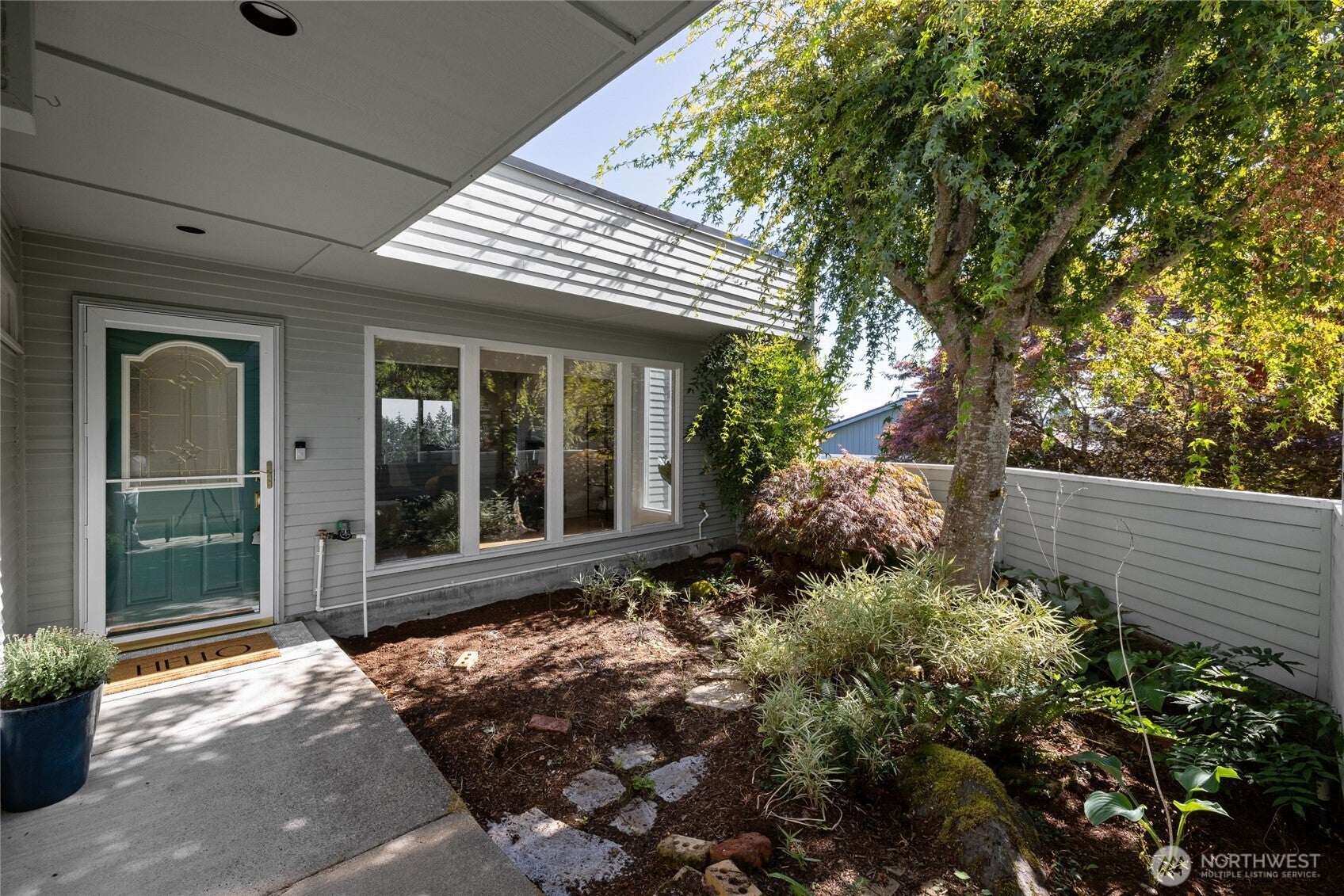 8152 SE Haida Dr