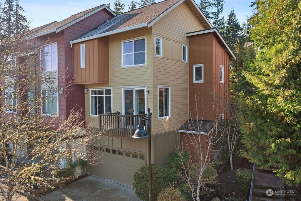 Photo of 103 Sky Ridge Road NW, Issaquah, WA 98027 (MLS # 2327921)