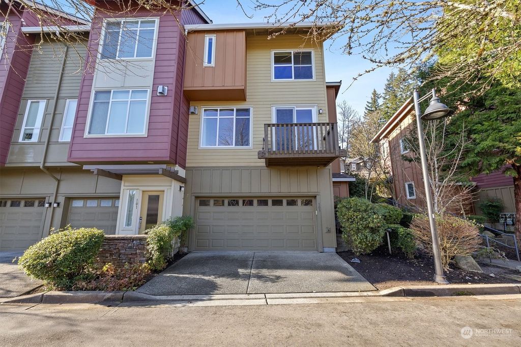 Photo of 103 Sky Ridge Road NW, Issaquah, WA 98027 (MLS # 2327921)