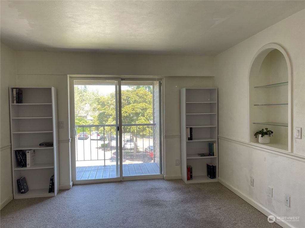 Photo of 14645 NE 34th St St #C20, Bellevue, WA 98007 (MLS # 2155572)