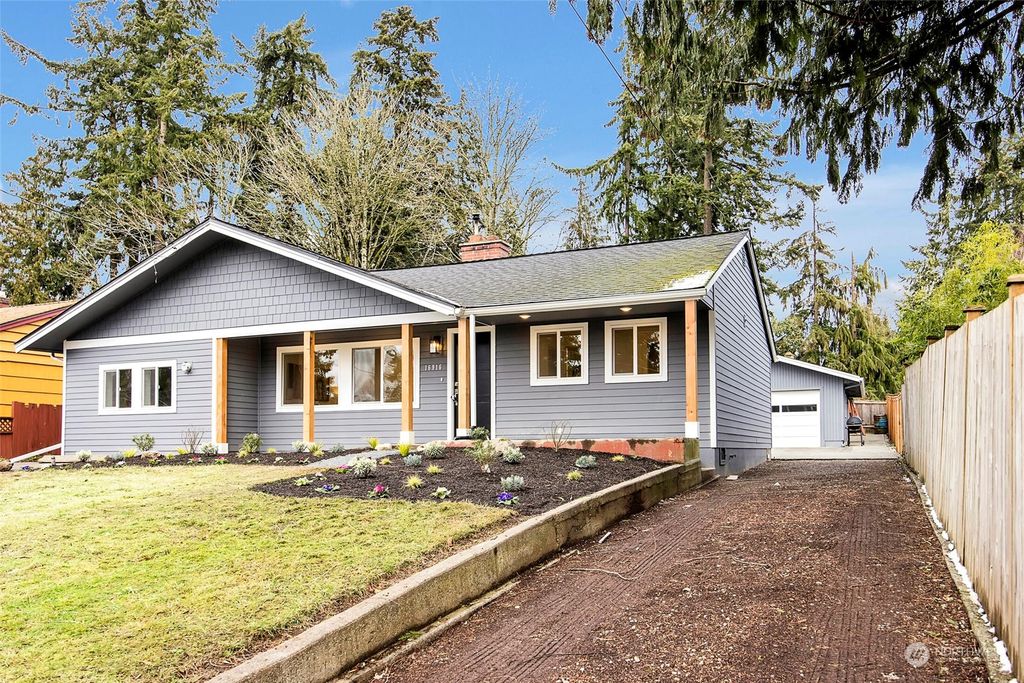 Photo of 16916 Stone Avenue N, Shoreline, WA 98133 (MLS # 2038351)