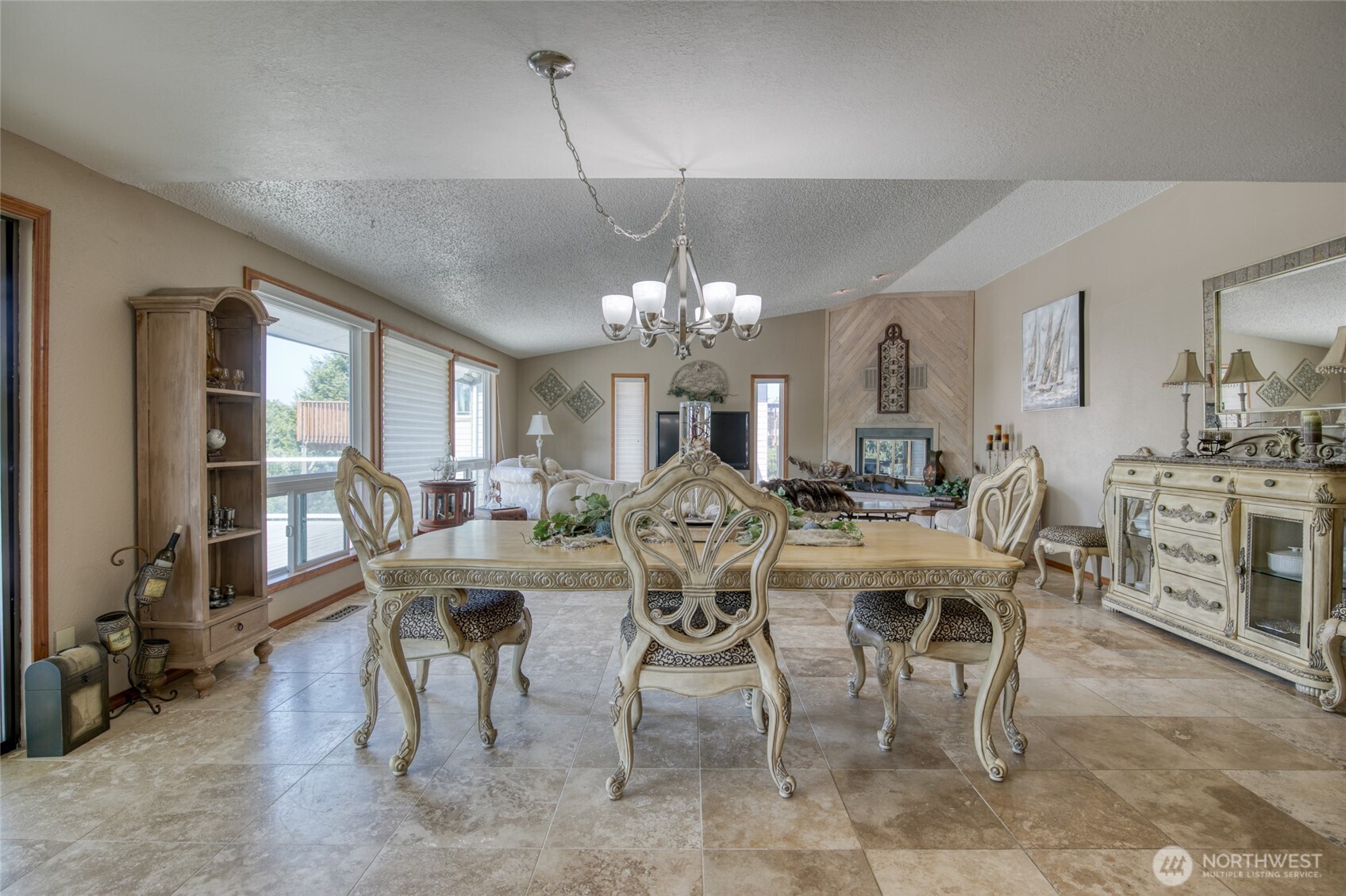 101 Sand Dune Avenue NW