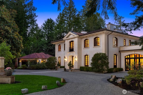 Photo of 8010 Grand Avenue NE, Bainbridge Island, WA 98110 (MLS # 2575969)