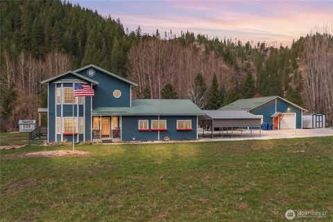 Photo of 63 Windy Willow Lane, Leavenworth, WA 98826 (MLS # 2476787)