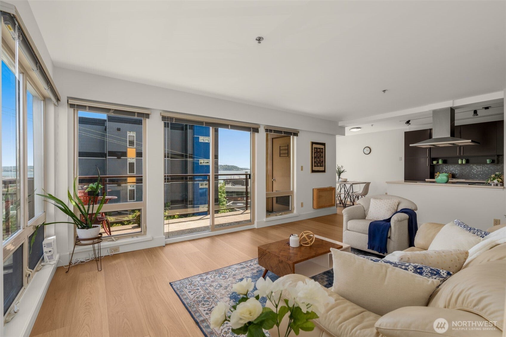 500 Fifth Avenue W 505
