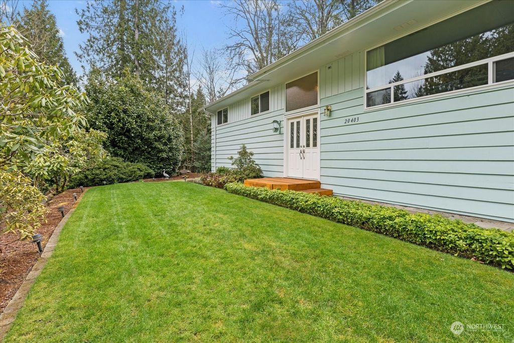 Photo of 20403 SE 145th St, Renton, WA 98059 (MLS # 2213908)
