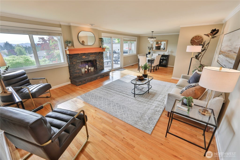 Photo of 1330 176th Avenue NE, Bellevue, WA 98008 (MLS # 2534596)
