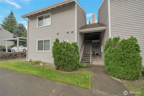 Photo of 1626 Grant Avenue S #D101, Renton, WA 98055 (MLS # 2443621)