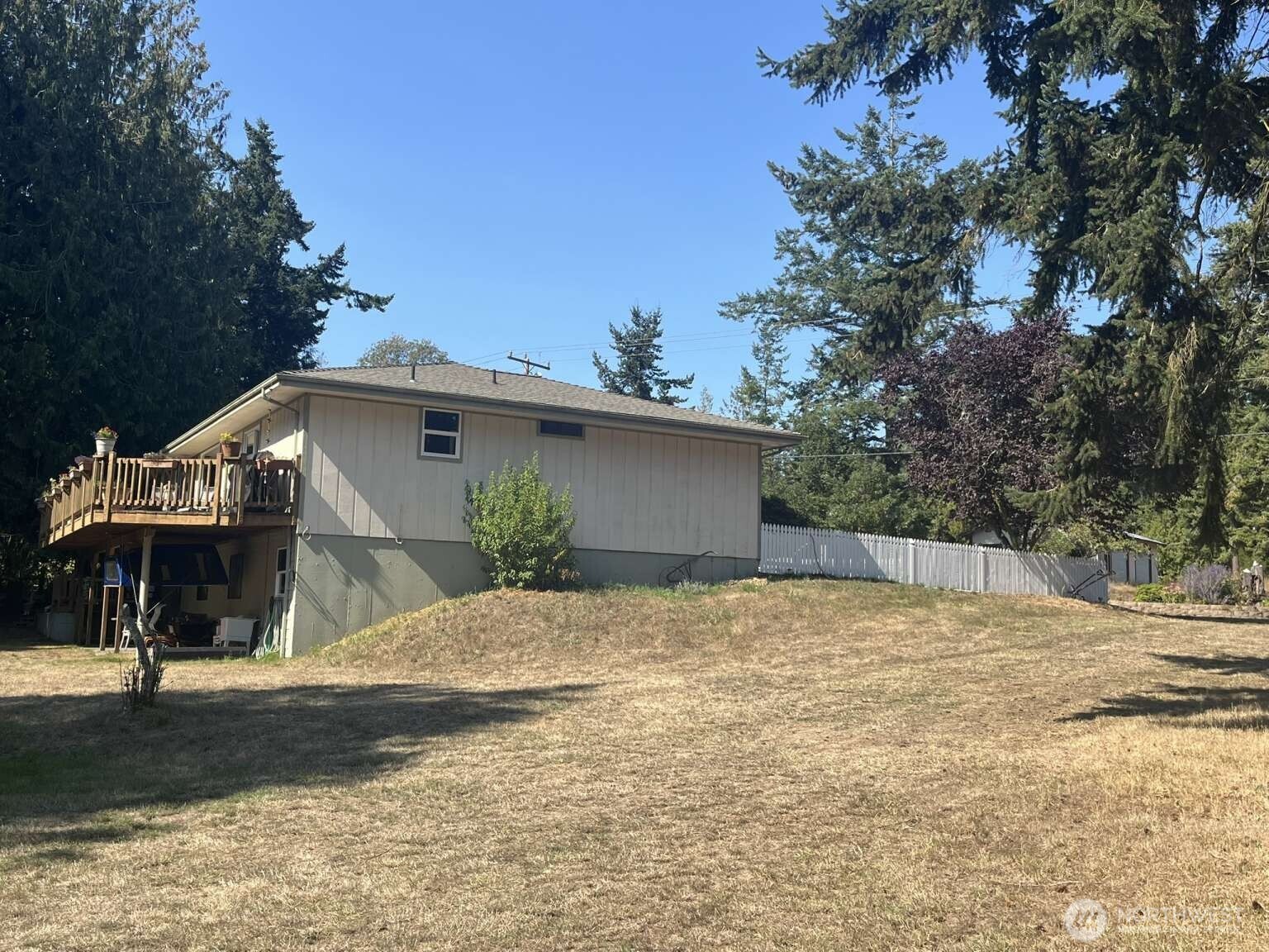 2421 Hastings Avenue W