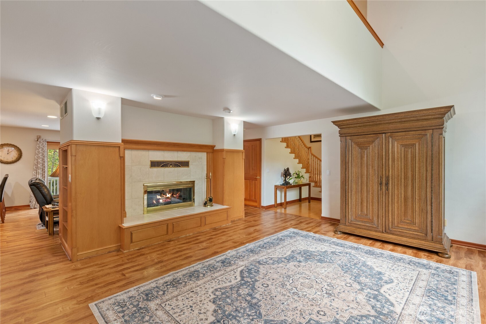 121 E Sterling Drive