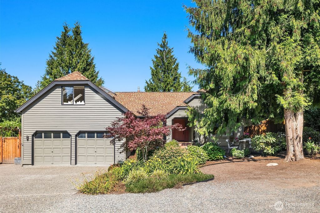 Photo of 480 Jasmine Place NW, Issaquah, WA 98027 (MLS # 2410977)