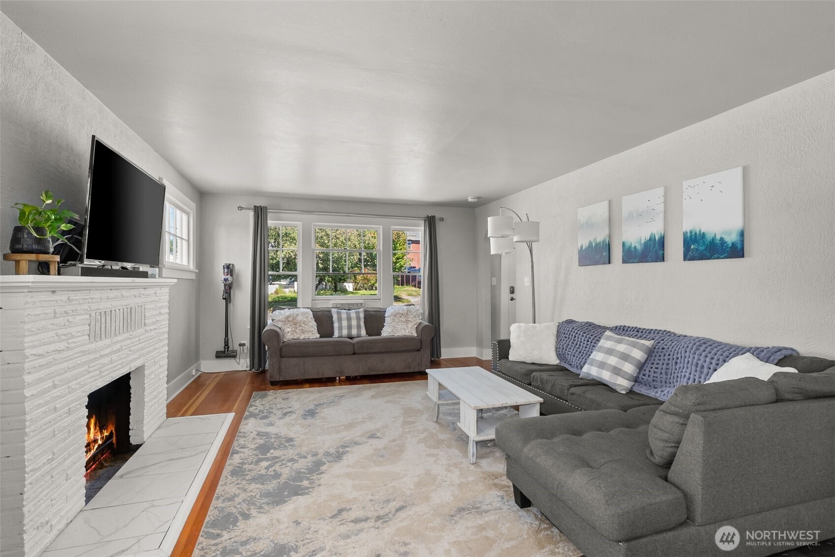 121 SW Alfred Avenue