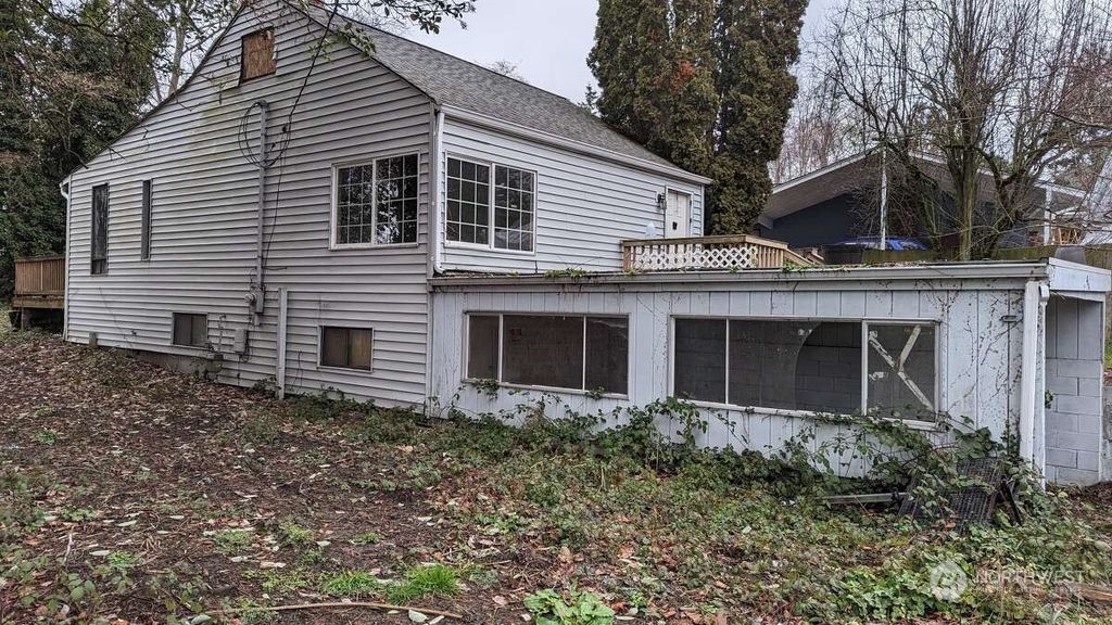 Photo of 2644 SW 112th Street, Seattle, WA 98146 (MLS # 2130772)