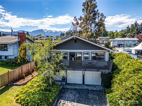 1716 E 4th Street Port Angeles WA 98362