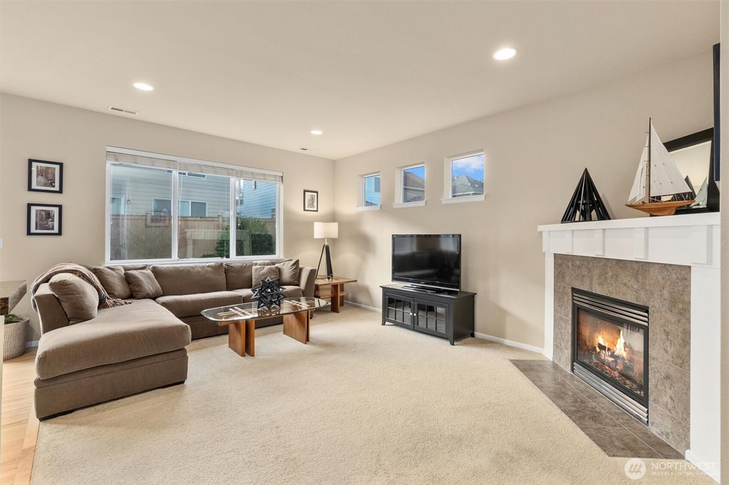 Photo of 16106 35th Drive SE, Mill Creek, WA 98012 (MLS # 2468751)