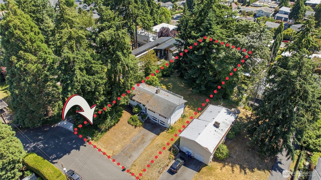 Photo of 321 11th Place, Kirkland, WA 98033 (MLS # 2527214)