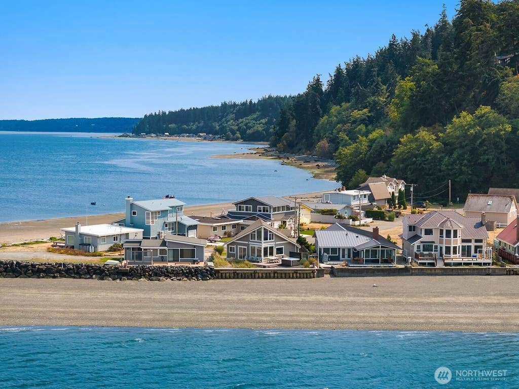 Photo of 2271 Eastpoint Road, Langley, WA 98260 (MLS # 2570220)