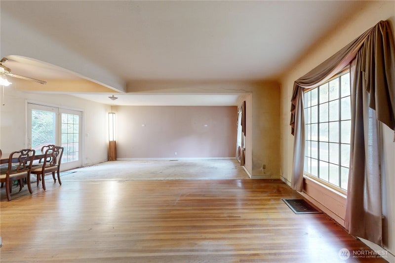 1227 Alvarado Terrace