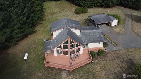Photo of 378 Burnt Ridge Road, Onalaska, WA 98570 (MLS # 2433530)