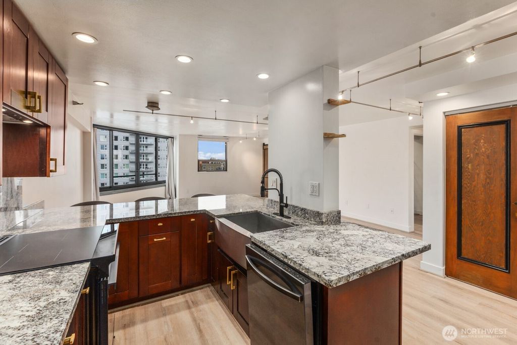 Photo of 2621 2nd Avenue #1001, Seattle, WA 98121 (MLS # 2488115)