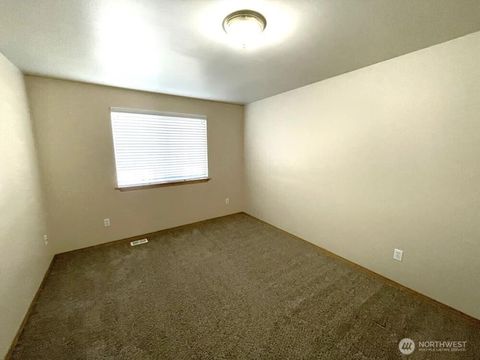 Photo of 12106 29th Ave W Ave #1, Everett, WA 98204 (MLS # 2506892)