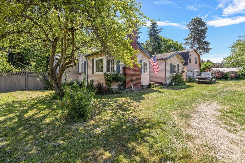 Photo of 14836 42nd Avenue S, Tukwila, WA 98168 (MLS # 2078081)