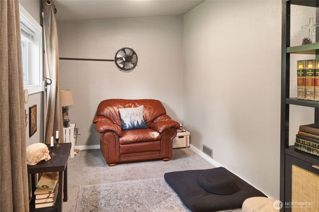 listing image 9367245823207523025