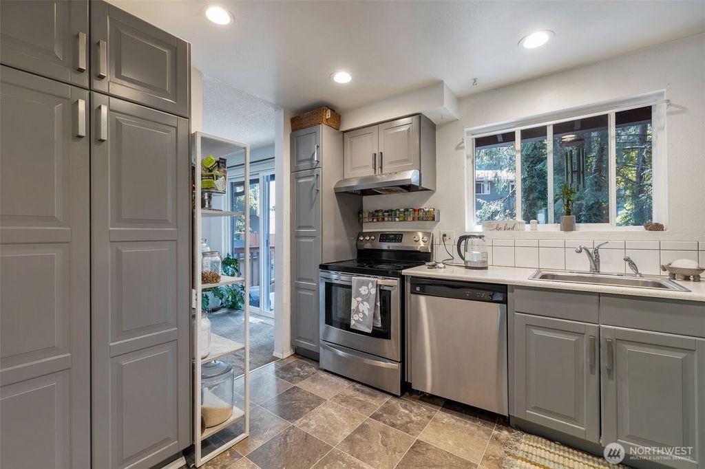 Photo of 18409 SE 263rd ST St, Covington, WA 98042 (MLS # 2432568)