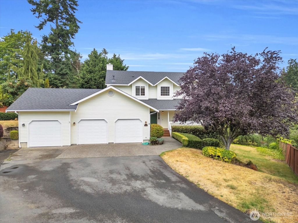Photo of 5705 92nd Street SW, Mukilteo, WA 98275 (MLS # 2425607)