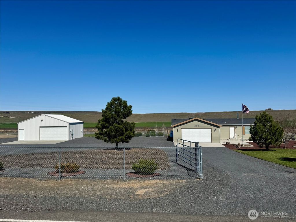 Photo of 4198 Road 20 NE, Soap Lake, WA 98851 (MLS # 2499565)