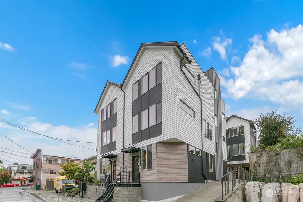 Photo of 716 N Motor Place #C, Seattle, WA 98103 (MLS # 2180965)