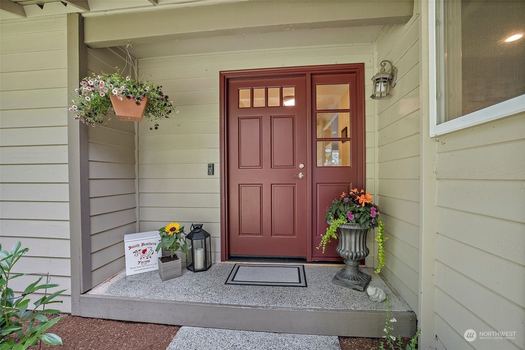 Photo of 3024 252nd Place SE, Sammamish, WA 98075 (MLS # 2247844)