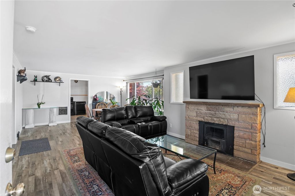 Photo of 2702 21st Street, Everett, WA 98201 (MLS # 2404816)