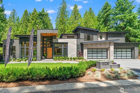 Photo of 10230 SE 13th Place, Bellevue, WA 98004 (MLS # 2447670)