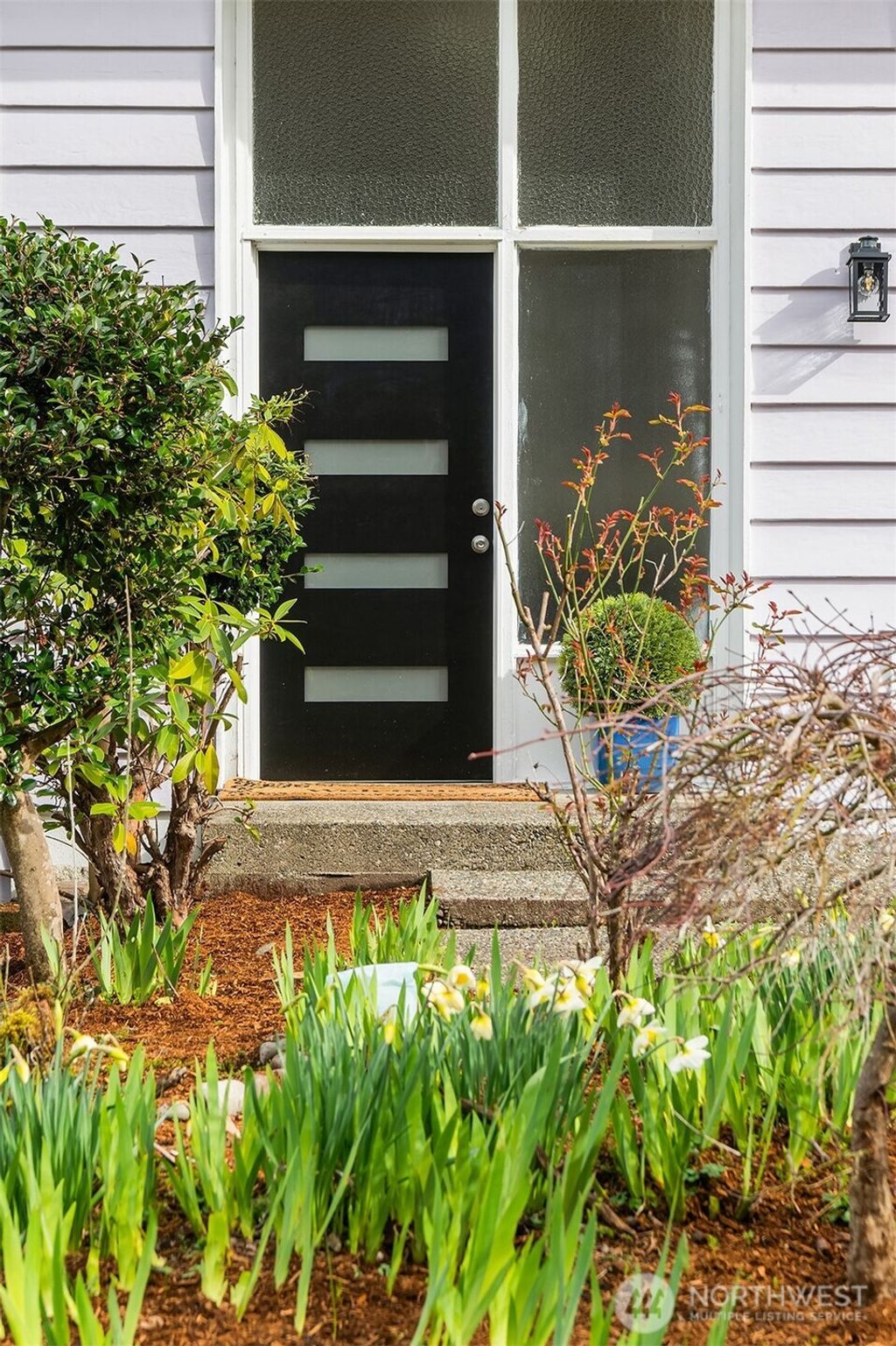 Photo of 1428 153rd Place SE, Bellevue, WA 98007 (MLS # 2489883)