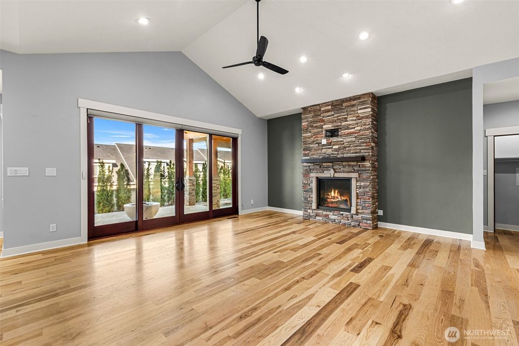 Photo of 1330 N Arbor Terrace, East Wenatchee, WA 98802 (MLS # 2496654)