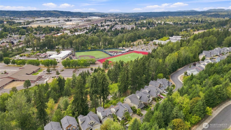 409 SE 50th Street SE