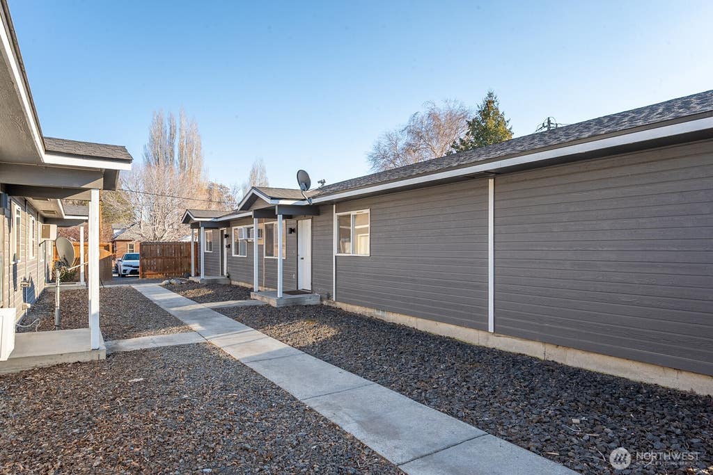 Photo of 716 Frey Road NW #18, Ephrata, WA 98823 (MLS # 2551175)