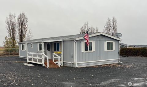 Photo of 8396 SE Nobhill Street, Othello, WA 99344 (MLS # 2459368)