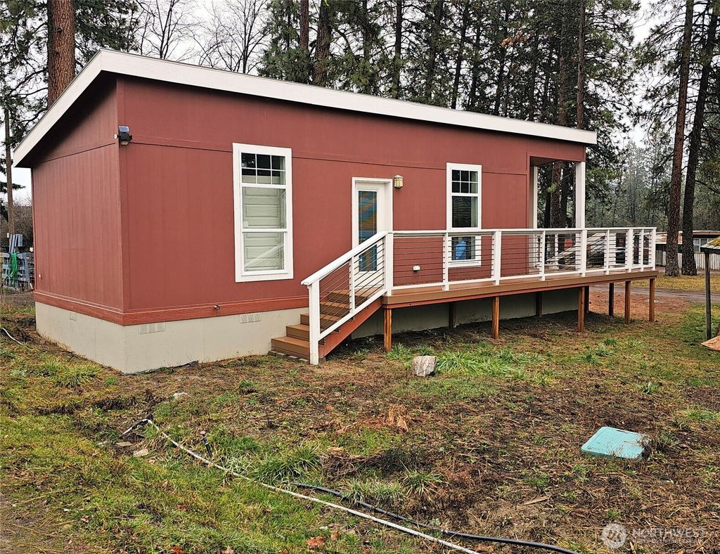 Photo of 5 Columbia Drive #2, Kettle Falls, WA 99141 (MLS # 2475127)