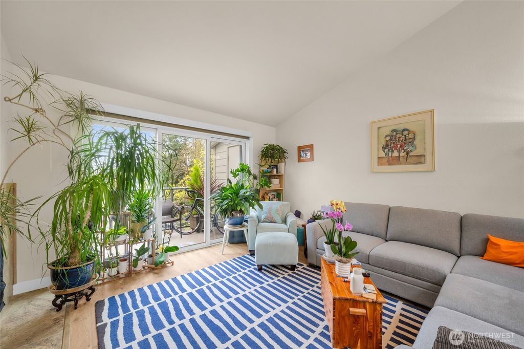 Photo of 2933 76th Avenue SE #82B, Mercer Island, WA 98040 (MLS # 2507447)