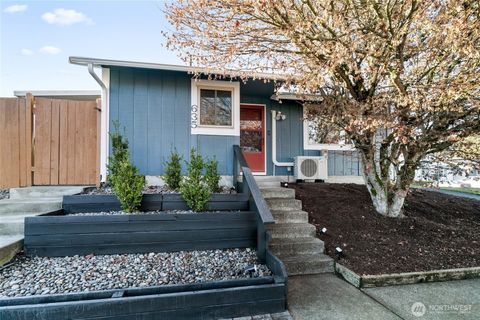 Photo of 635 Bavarian Lane SE, Olympia, WA 98513 (MLS # 2457684)