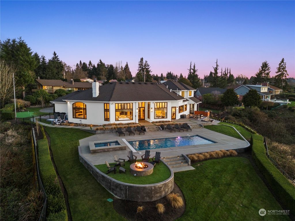 Photo of 954 N Park Drive, Everett, WA 98203 (MLS # 2213953)