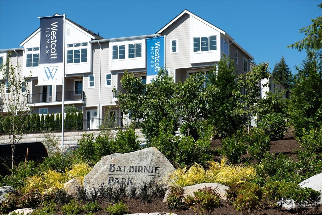 Photo of 6645 NE 189th Court #1, Kenmore, WA 98028 (MLS # 2068764)