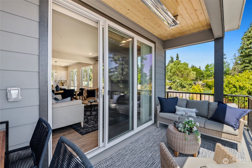 Photo of 6645 NE 189th Court #1, Kenmore, WA 98028 (MLS # 2068764)